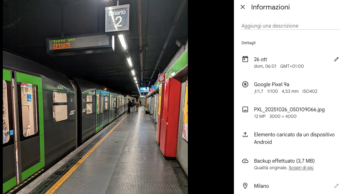 La metro di Milano alle 6.01