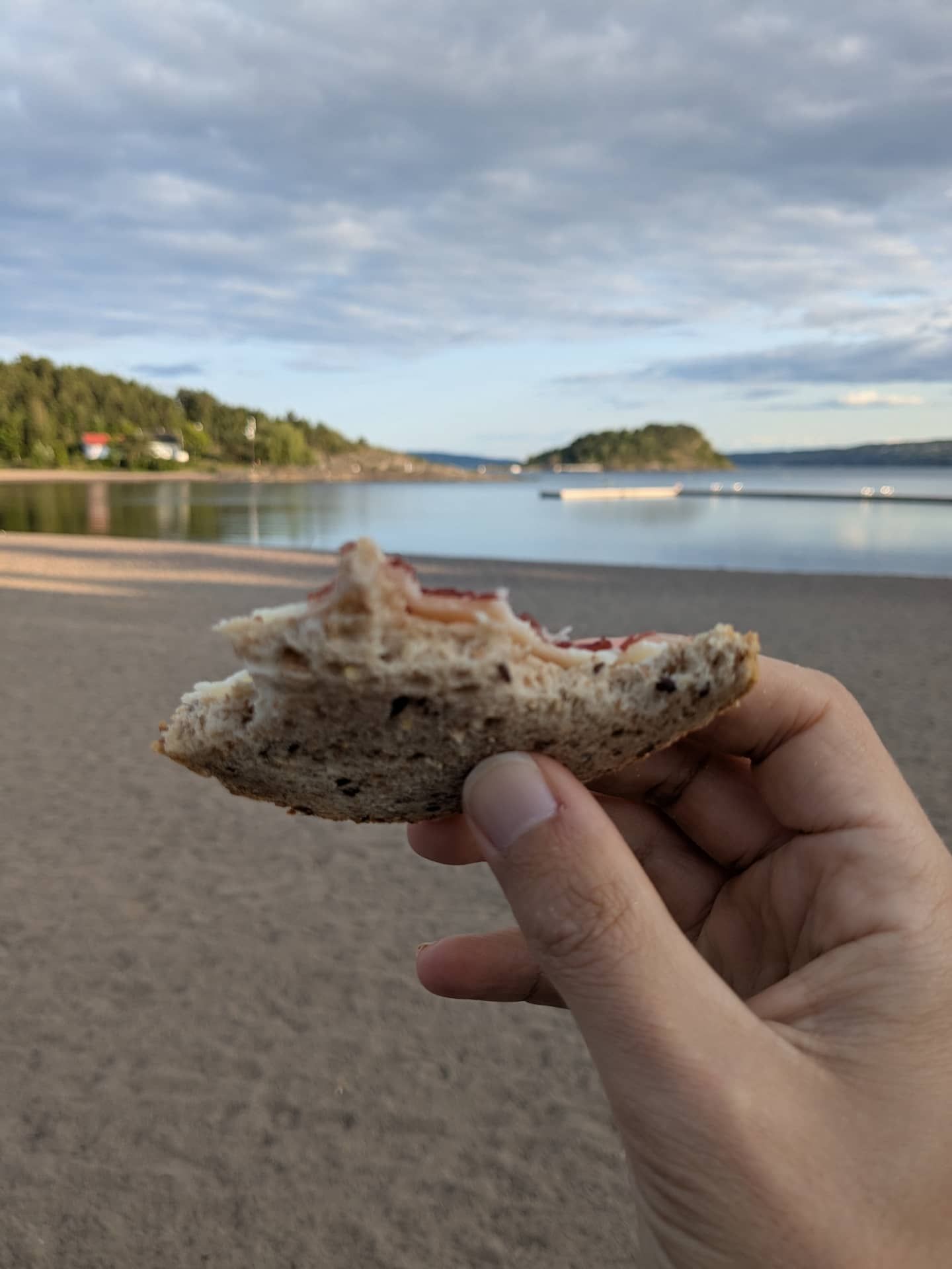 Panino vista mare al tramonto